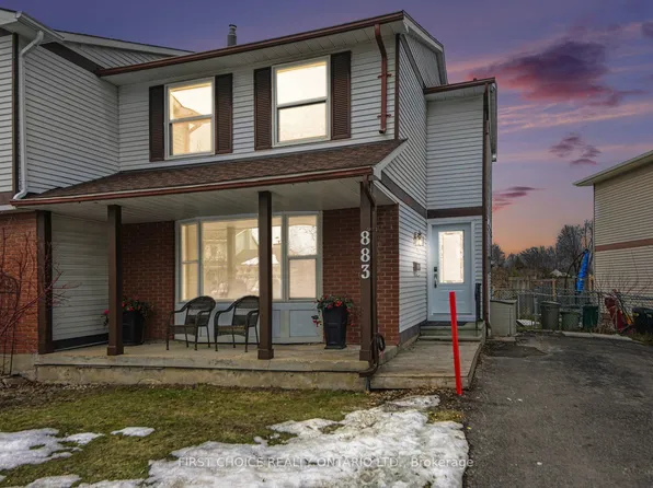 883 Lawnsberry Dr, Ottawa, ON K1E 1Y2