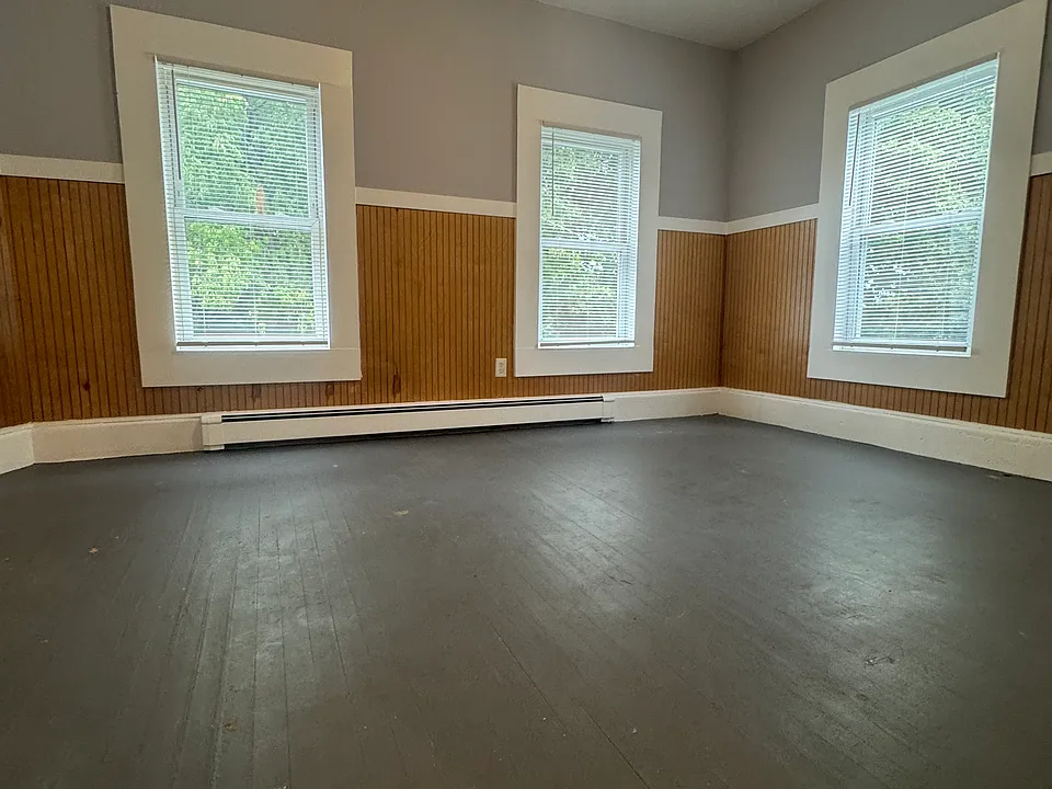 3 Lynn St #1