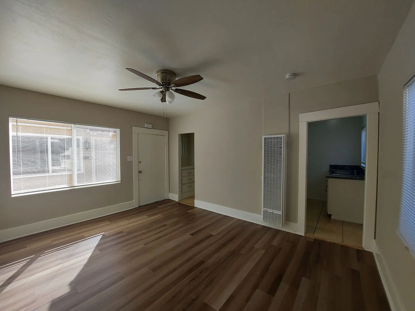 1335 Junipero Ave — Photo 1