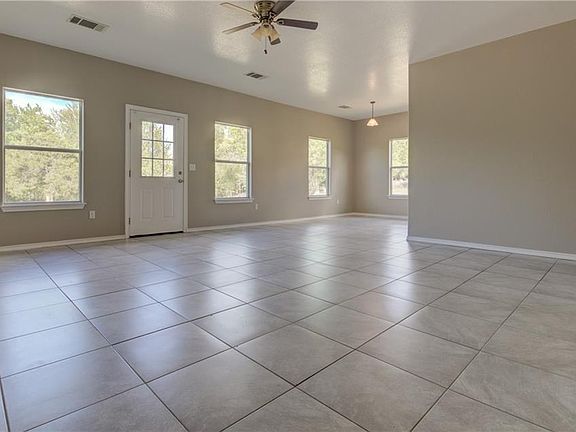 4th image of 135 Valle Verde Dr