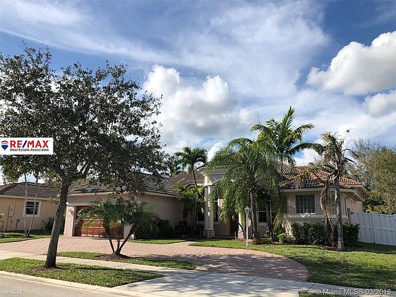 2nd image of 13851 NW 16th St
