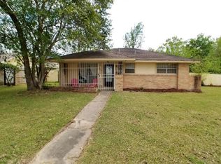9402 Balsam Ln, Houston, TX 77078