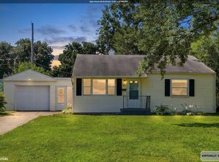 187 Indian Ter, Burlington, IA 52601