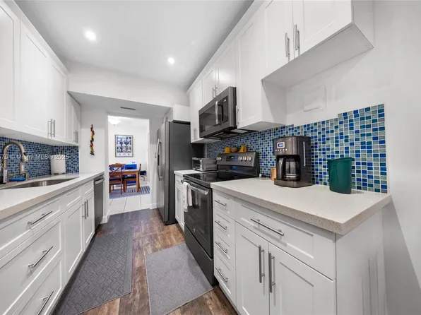 4330 Hillcrest Dr APT 104, Hollywood, FL 33021