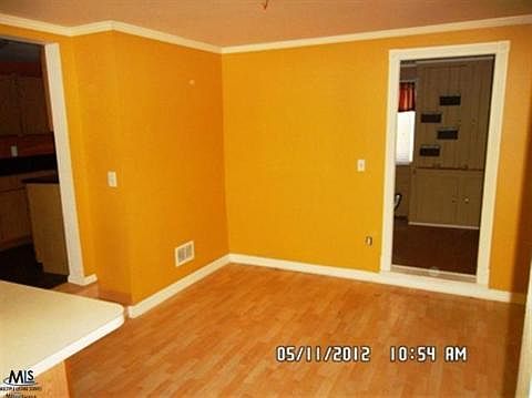 4th image of 25470 Eureka Dr