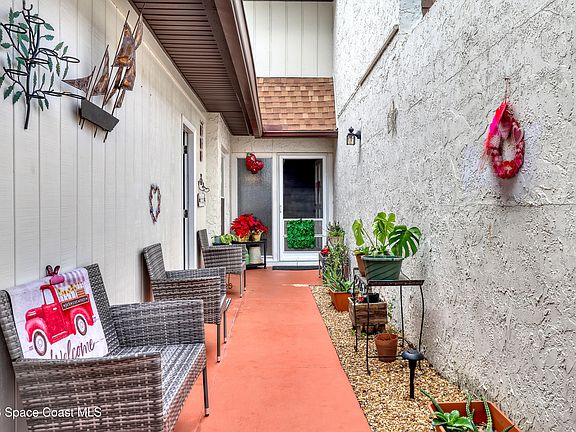 5th image of 2554 Demaret Dr #303A