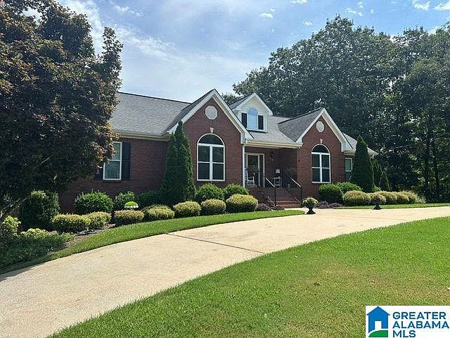 1st image of 117 Stillwood Dr