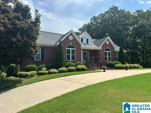 117 Stillwood Dr, Columbiana, AL 35051