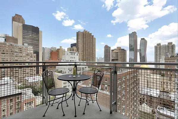 Rented by Cooper & Cooper Real Estate | media 13