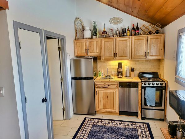 34 Weetamoo Trail UNIT 8, Campton, NH 03223