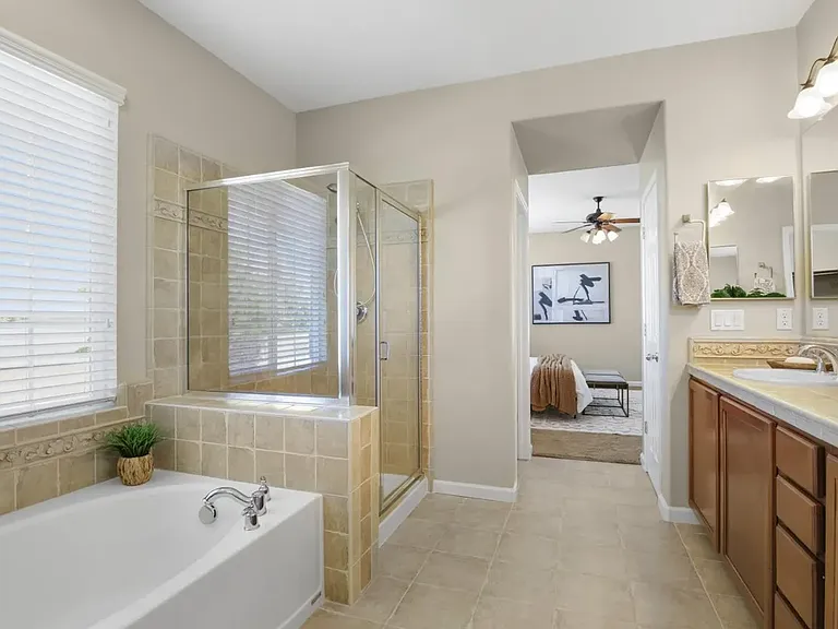 1143 Barnhill Ln — Photo 9