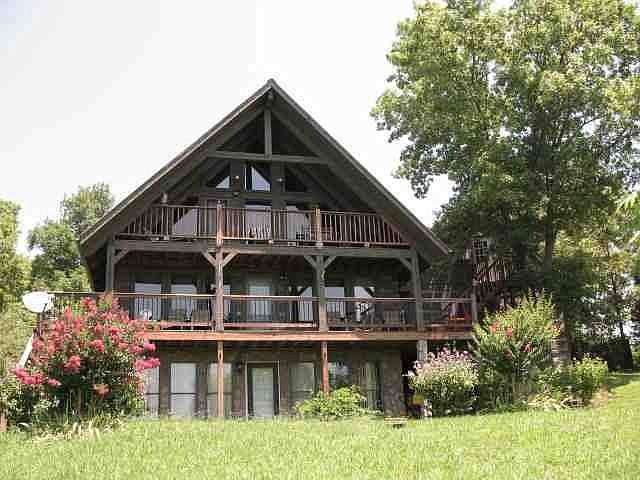 1st image of 1385 Lake Front Dr