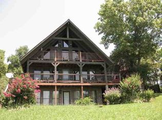 1385 Lake Front Dr, Dandridge, TN 37725