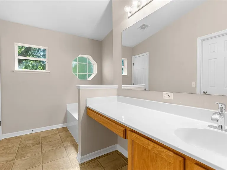 3220 Bellericay Ln — Photo 20