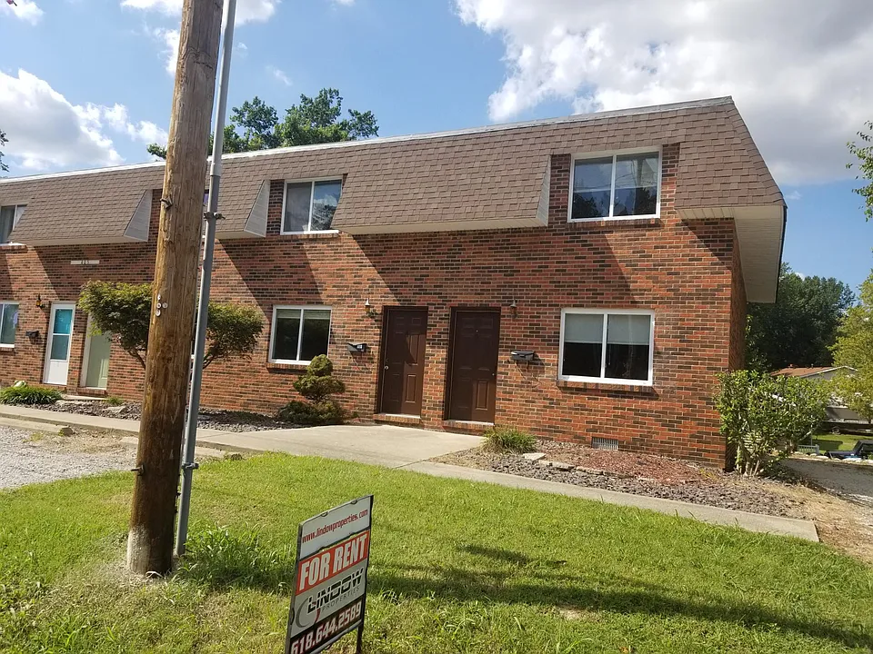 405 Collinsville Rd