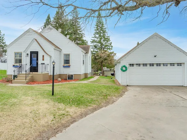 816 NW 9th St, Grand Rapids, MN 55744