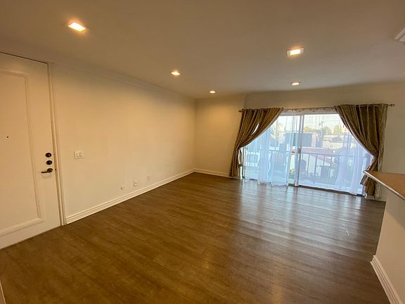 5th image of 1115 S Elm Dr APT 302