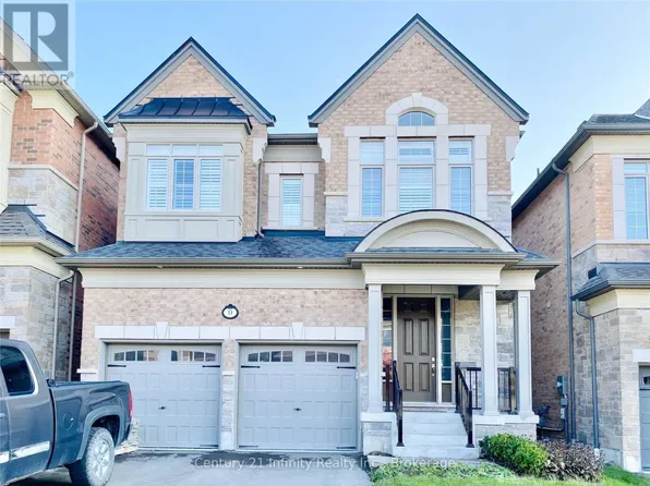 9 Saint Ives Cres, Whitby, ON L1P 0C5