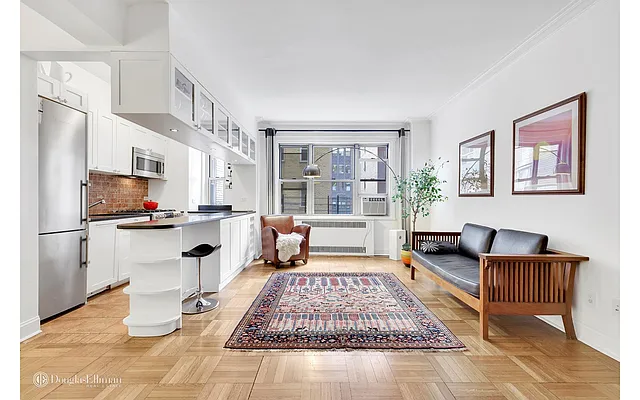 Sold by Douglas Elliman | media 23