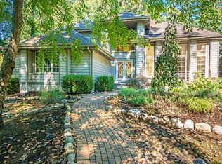 50114 W Arnold Ave, New Buffalo, MI 49117