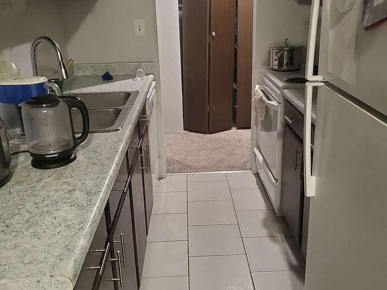 100 E Highline Cir #308 — Photo 8