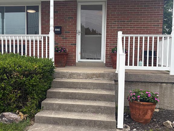 3rd image of 5820 Fourson Dr