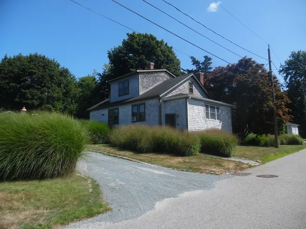 18 Mohill Ave, Swansea, MA 02777