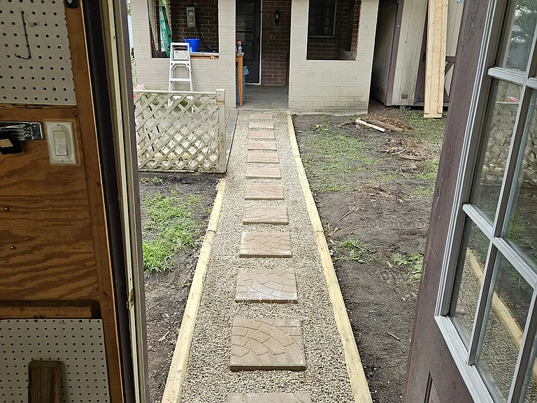 122 Cory Ave — Photo 1