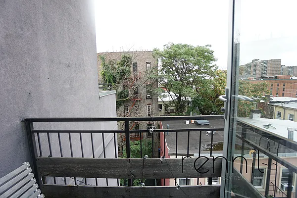 Rented by Rennit Inc. | media 9