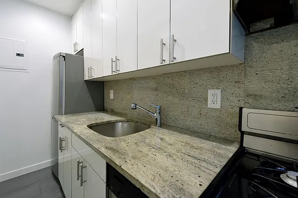 Rented by Aether Property Group | media 7