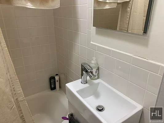 Rented by Highline Residential | media 17