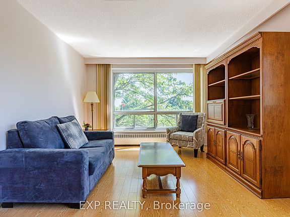 2nd image of 915 Elmsmere Rd #203