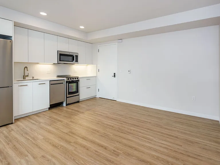 The Berkeley Place — Photo 21