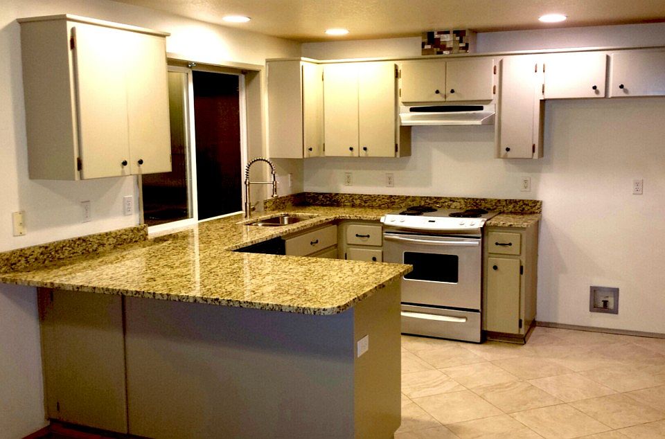2nd image of 7108 NE 163rd Pl