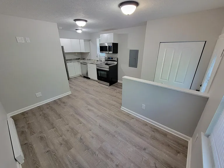 2511 Meloy Rd — Photo 5