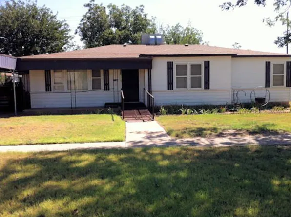 503 SW 12th St, Seminole, TX 79360