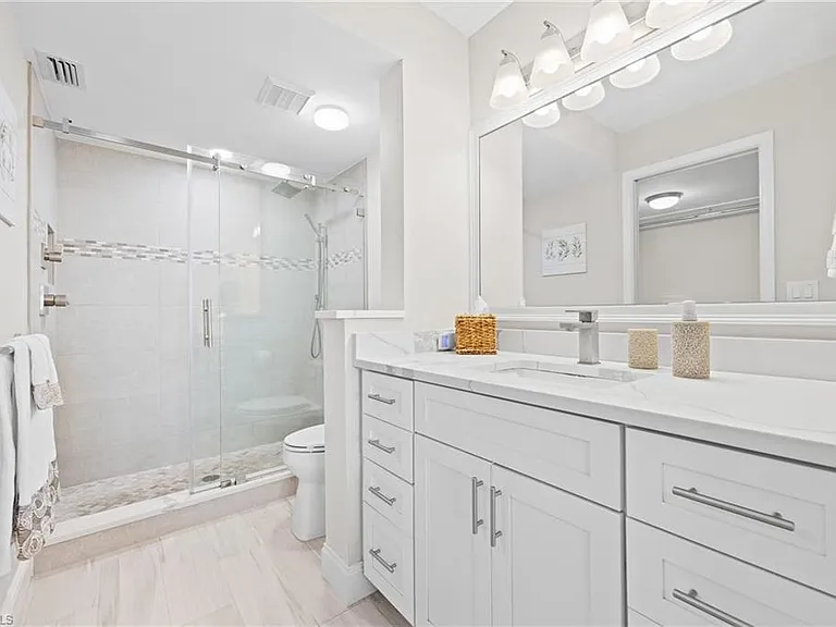 10684 Gulf Shore Dr #205 — Photo 15
