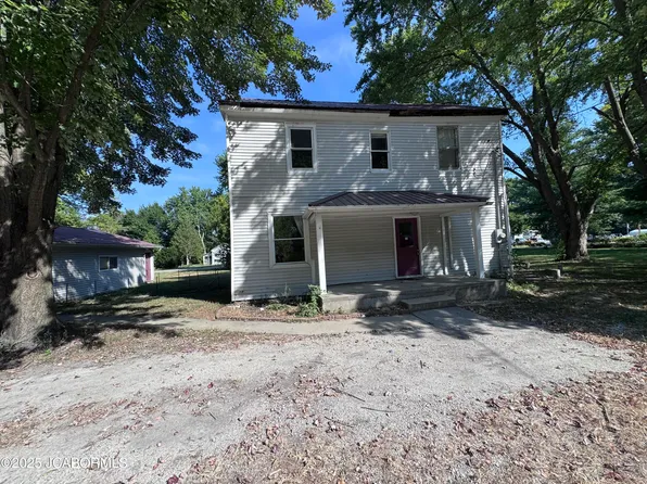 303 E 1st St, Chamois, MO 65024