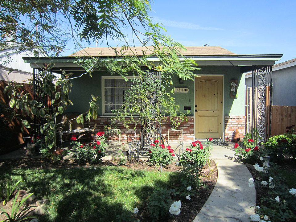 1st image of 1310 N Hollywood Way