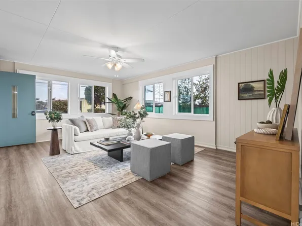 414 Hoomalu St, Pearl City, HI 96782