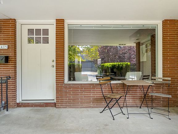 5th image of 3419 SE Cora Dr