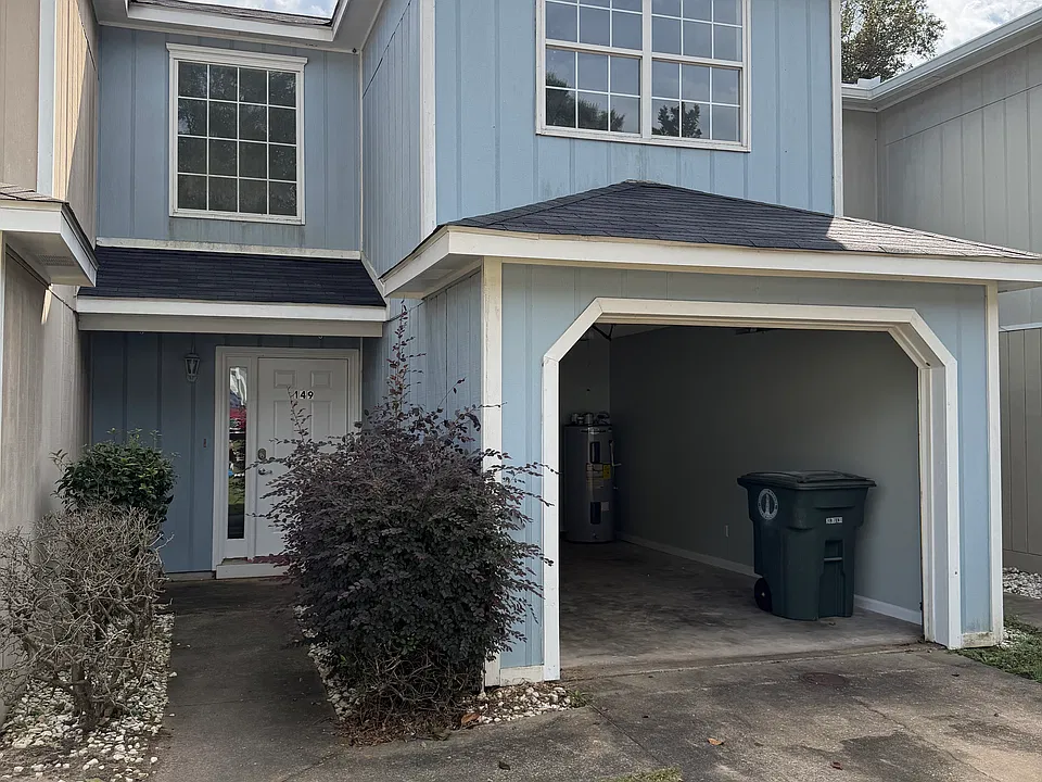 149 Commons Dr