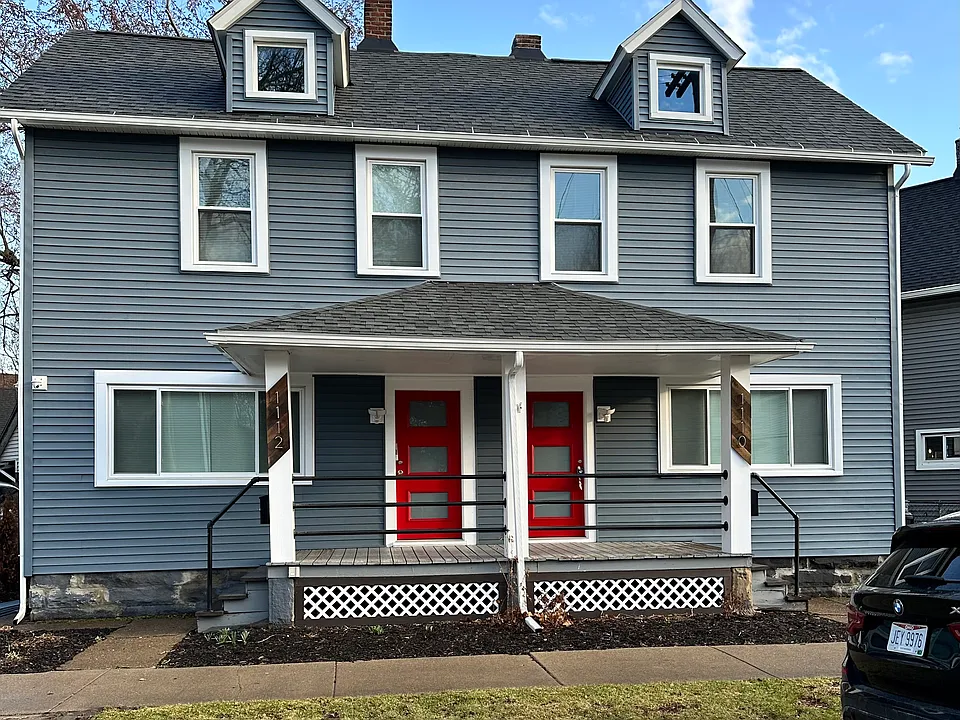 1110 Rowley Ave