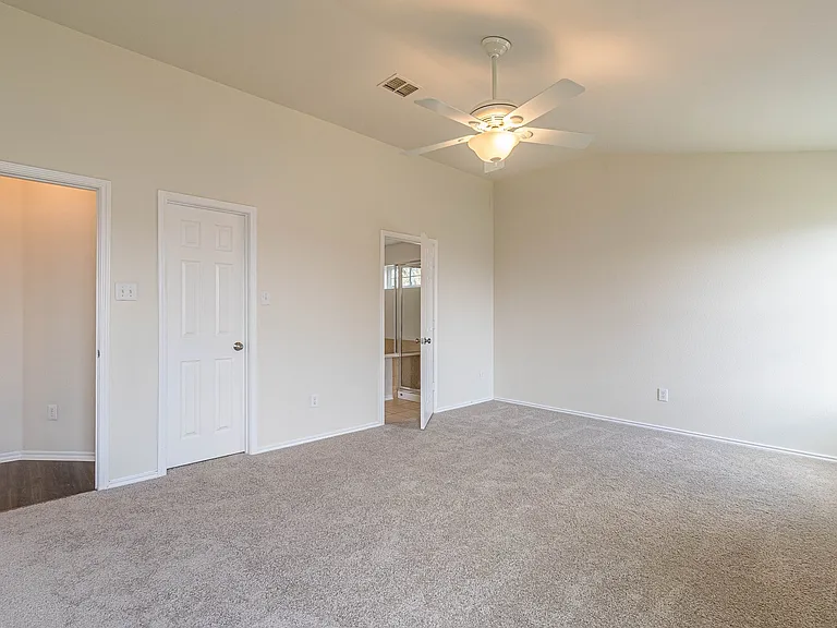 13803 Laramie Hl — Photo 17