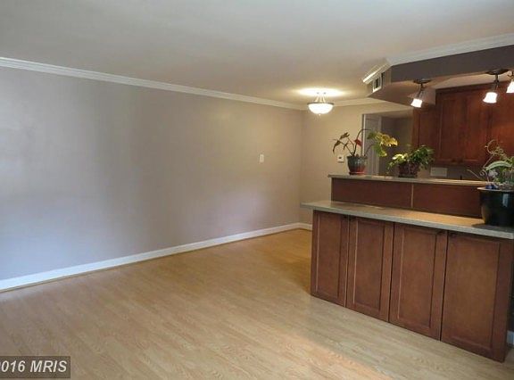 4th image of 818 S Arlington Mill Dr APT 104