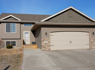 4413 S Klein Ave, Sioux Falls, SD 57106