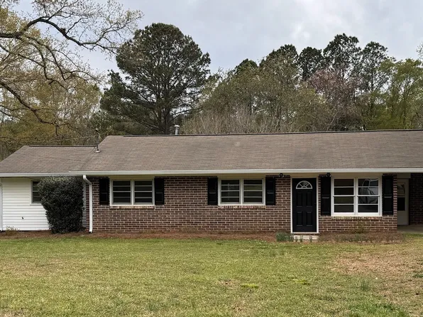 606 Viewpoint Dr, Jackson, GA 30233