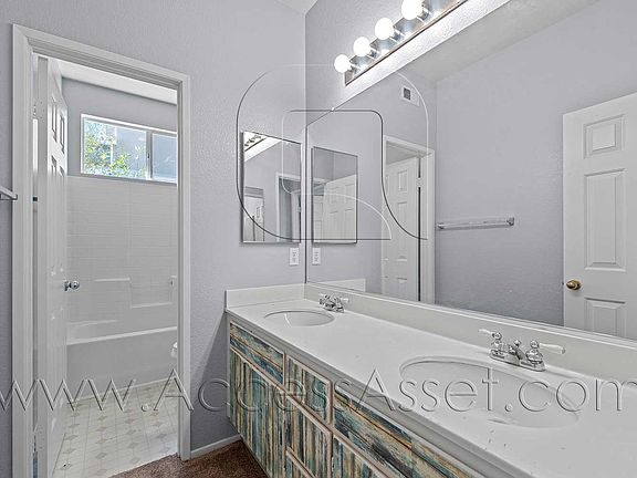 5th image of 27090 Adelanto Dr