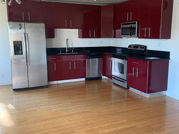 3rd image of 3530 Wilshire Ter