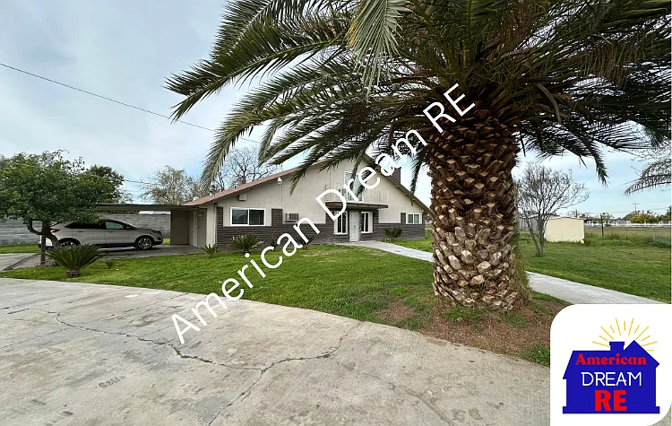 4 bed, 2155 sqft, $2,700 — Photo 2
